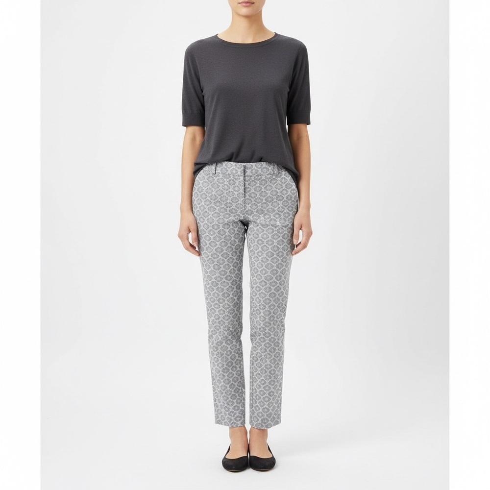 Banana Republic Light Gray Circle Pattern Trousers